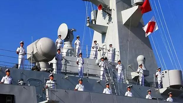 上任第10天中国海军新司令出手美国航母返回南海