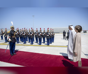 阿联酋总统结束对法国为期两天的国事访问