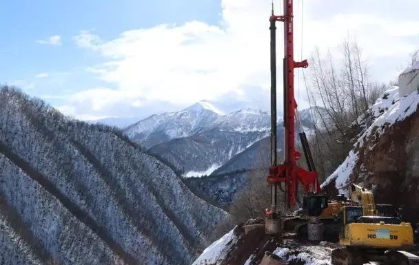 高加索雪山深处的坚守