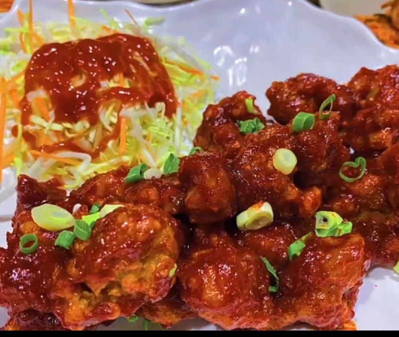 迪拜韩式料理 会动的章鱼你敢吃吗