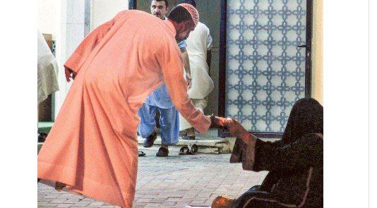 阿联酋：乞丐身上搜出50万迪拉姆，到底谁是乞丐啊喂