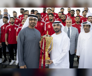 谢赫-穆罕默德殿下接见阿联酋总统杯冠军沙迦足球俱乐部代表团