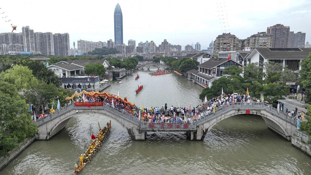 温州：日常民间划龙舟活动不用审批，千人以上活动需安全许可