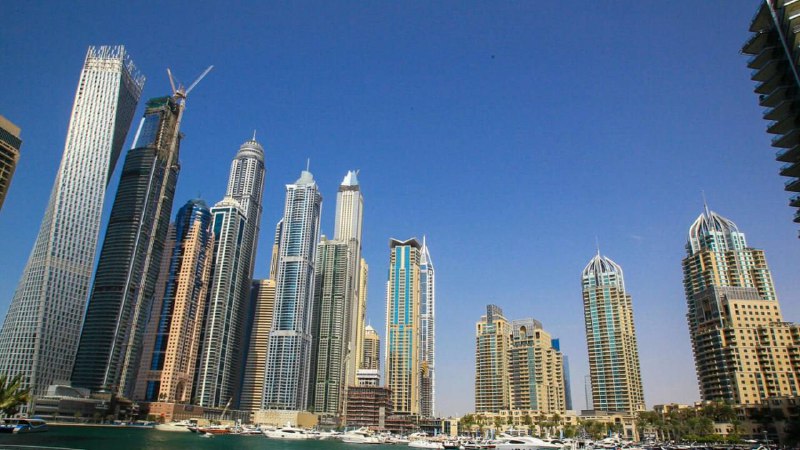 解释：假如您不是阿联酋居民，如何在迪拜购买房产