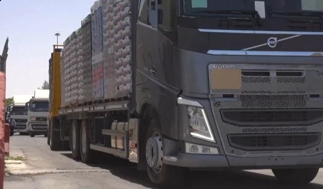 阿联酋80吨救援物资车队抵达加沙地带