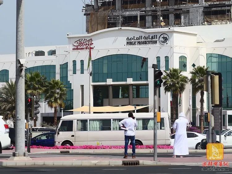 迪拜一家公司的总监因非法雇用劳工被罚款40万迪拉姆