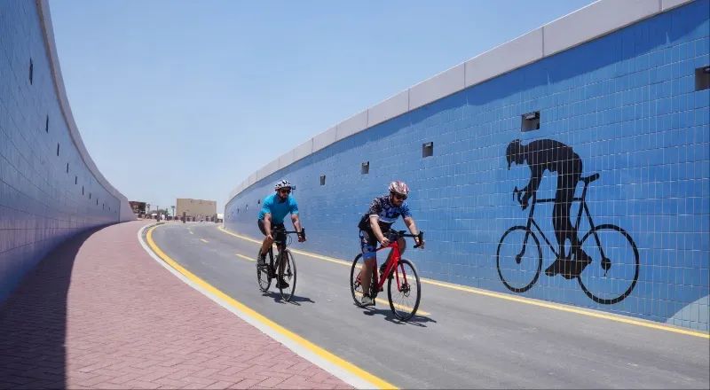 迪拜在美丹推出一条全新的自行车隧道