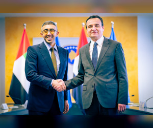 阿卜杜拉-本-扎耶德与科索沃总理讨论双边关系