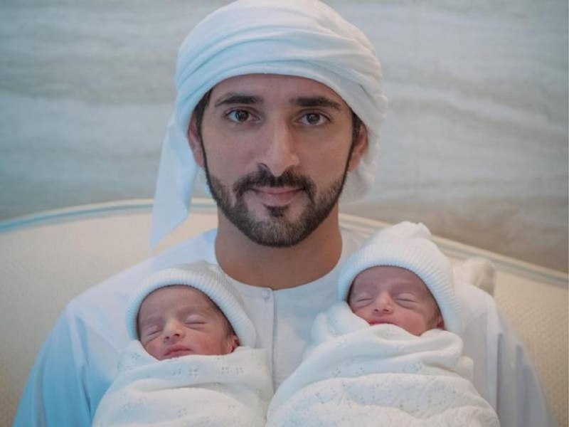迪拜：Sheikh Hamdan 庆祝双胞胎的一岁生日