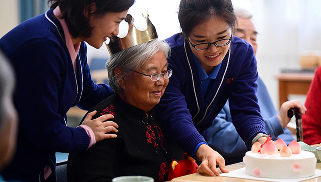 无性别和学历要求 首个长期照护师国家职业标准发布