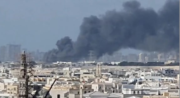 迪拜：两个仓库发生大火，