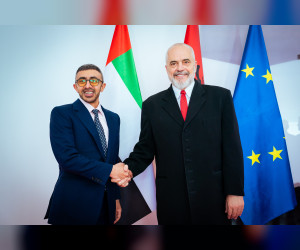 阿联酋外交和国际合作部长阿卜杜拉·本·扎耶德和阿尔巴尼亚总理见证了合作协议的签署