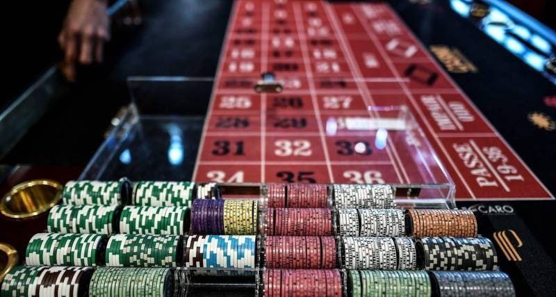 在迪拜别墅开设赌场，17人被逮捕！中国籍主谋被判1年监禁+10万迪拉姆罚款