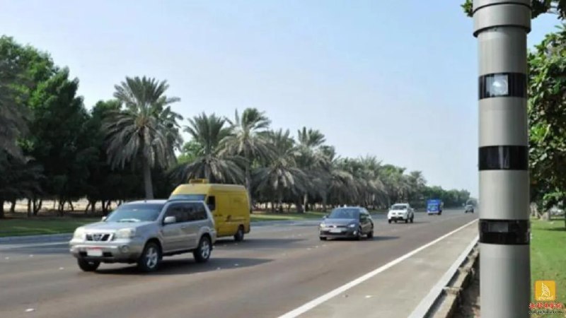 除超速外，阿联酋的交通雷达还能检测到多种违规行为
